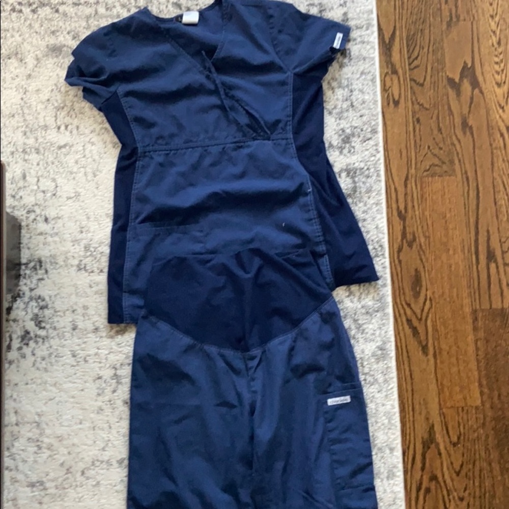 Cherokee navy blue maternity scrubs.